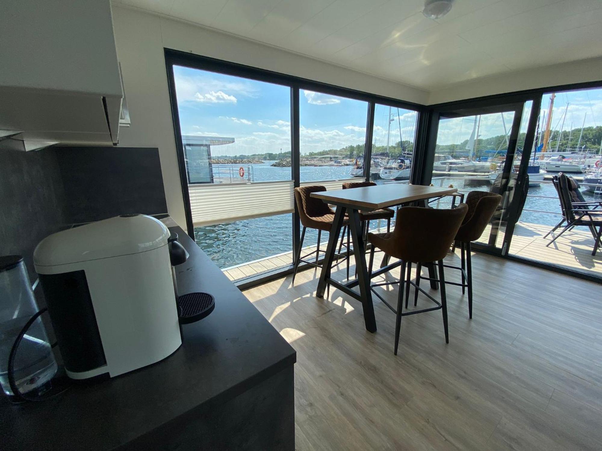 Urlaub Auf Dem Wasser Mit Einmaligen Ausblick - Well Hausboote Boltenhagen 10 Eksteriør bilde